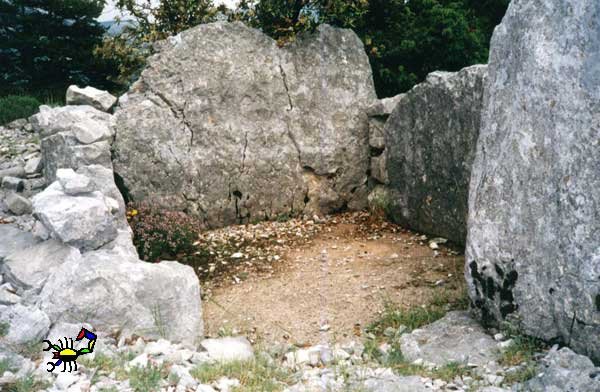 dolmen de la colle